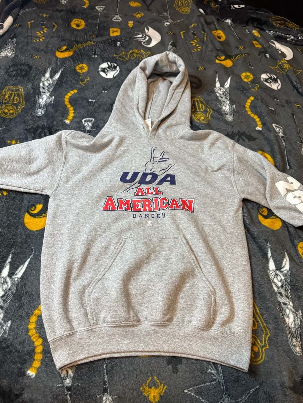 Gildan Heavy Blend Gray UDA All American Dancer 2021 Hoodie Sweatshirt Small
